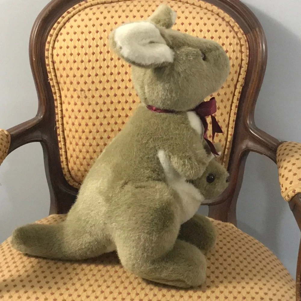 Vintage kangaroo plush stuffed with baby in pouch 11 inches